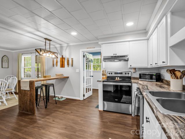 1544 OLD US 221A Highway, Mooresboro, NC 28114