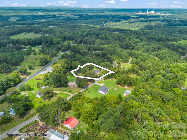 1544 OLD US 221A Highway, Mooresboro, NC 28114