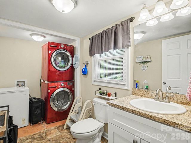 325 Amber Court SW, Concord, NC 28025