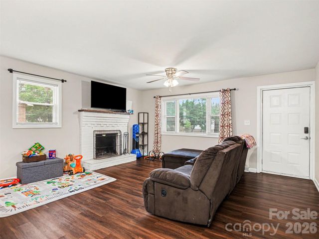 325 Amber Court SW, Concord, NC 28025