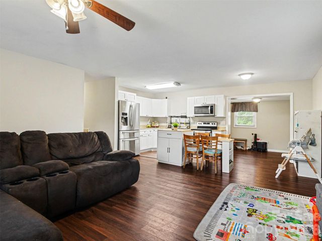 325 Amber Court SW, Concord, NC 28025