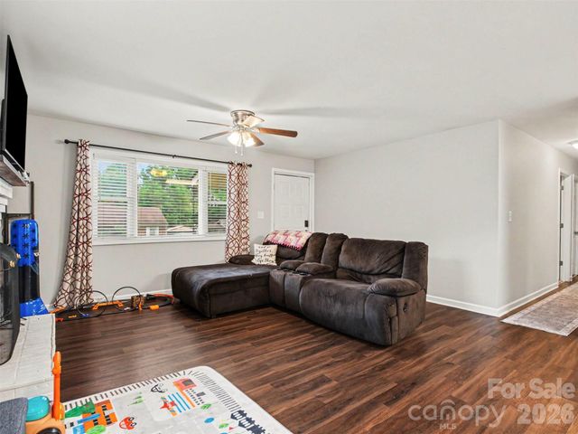 325 Amber Court SW, Concord, NC 28025
