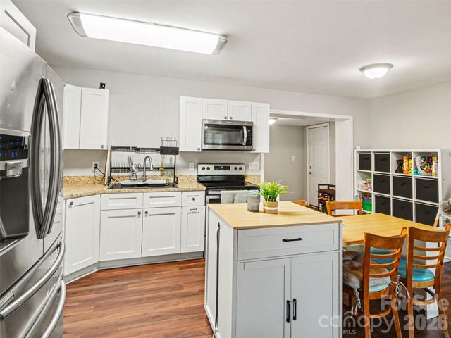 325 Amber Court SW, Concord, NC 28025