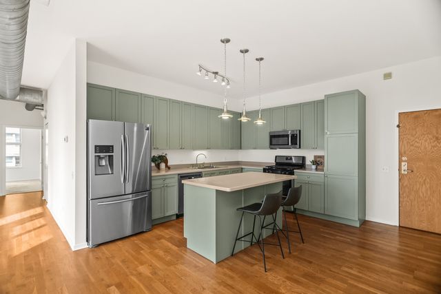 1631 S Michigan Avenue 604, Chicago, IL 60616