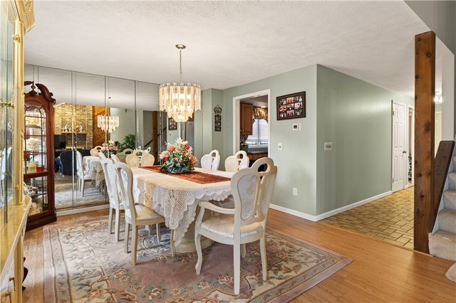 226 Somershire Drive, Irondequoit, NY 14617