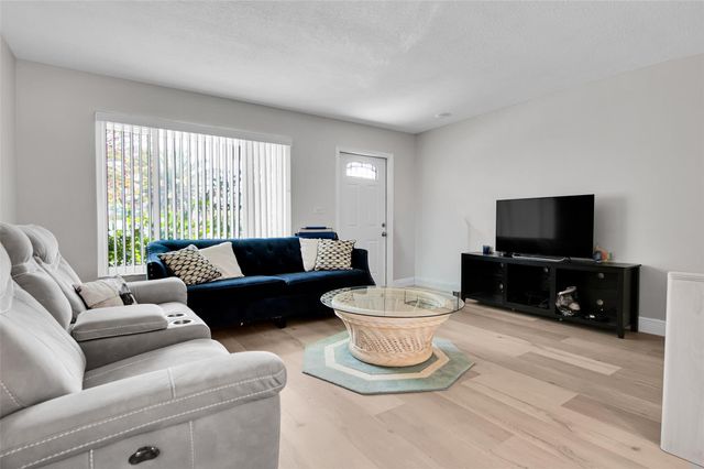 4905 NW 47th Avenue, Tamarac, FL 33319