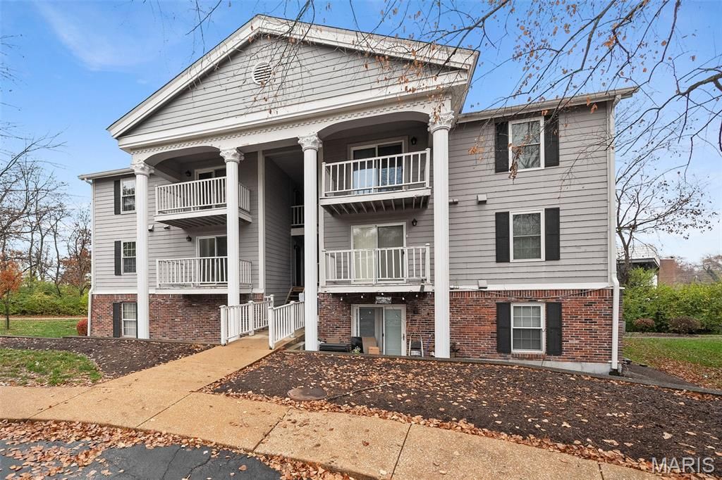 12800 Portulaca Drive F, St Louis, MO 63146