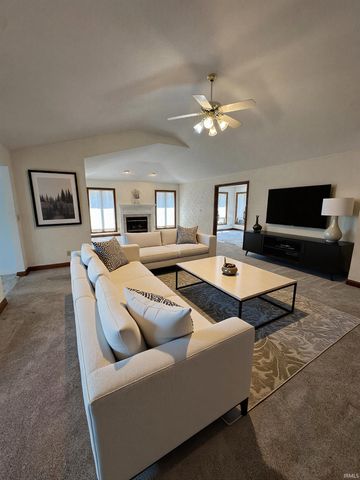 816 Lakeside Drive, Kokomo, IN 46901