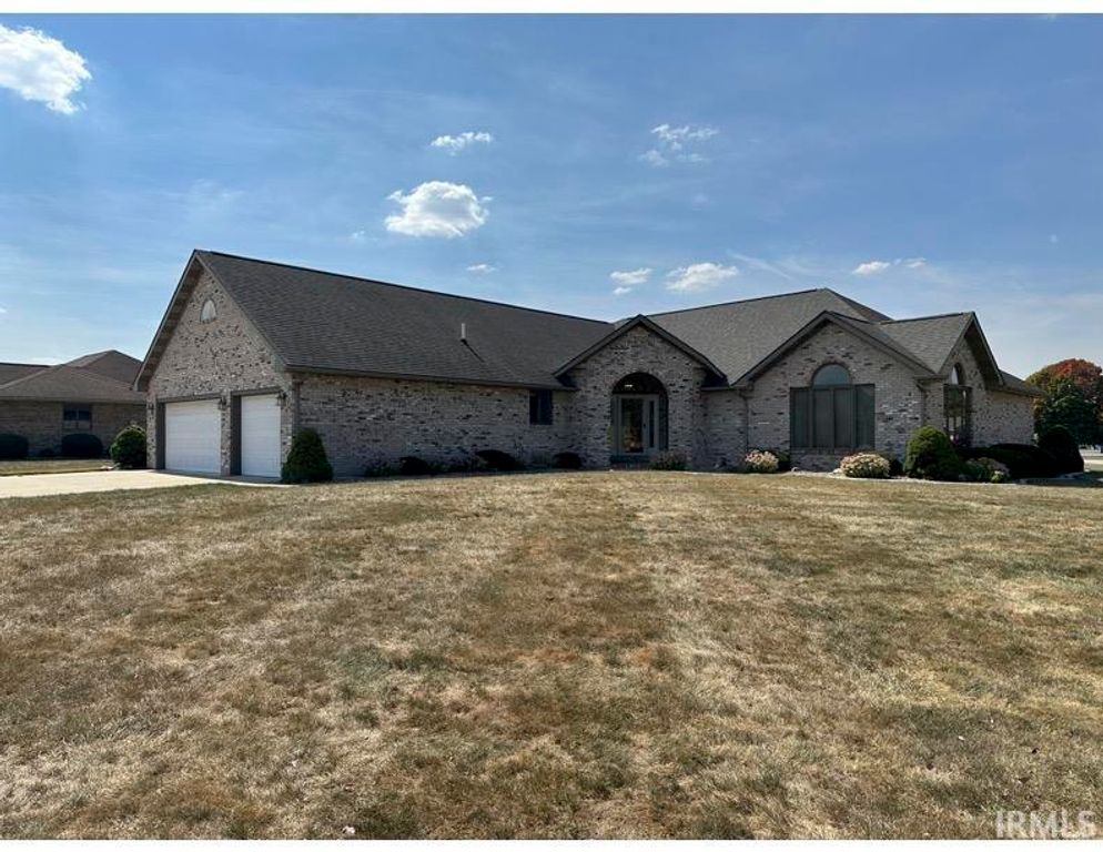 816 Lakeside Drive, Kokomo, IN 46901