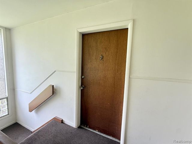 3911 Fort Street 211B, Trenton, MI 48183