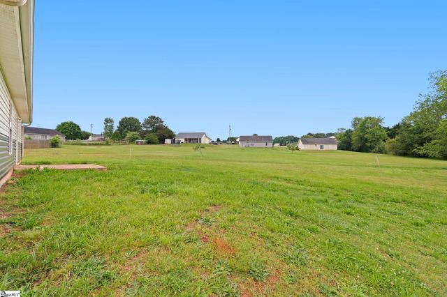 109 Wild Turkey Road, Williamston, SC 29697