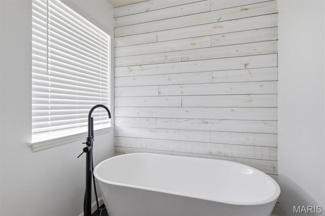 1911 Providence Estate Drive, Wentzville, MO 63385