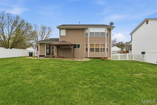 1911 Providence Estate Drive, Wentzville, MO 63385