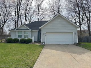 613 Ericston Court, Painesville, OH 44077