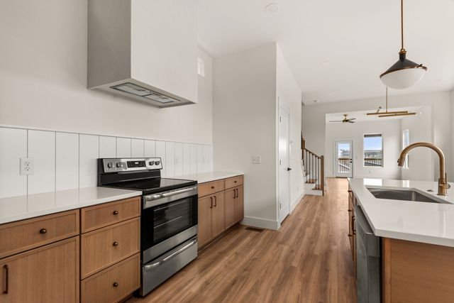 1125 38th Ave, N, Nashville, TN 37209