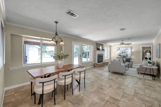 6414 Hickorycrest Drive, Spring, TX 77389
