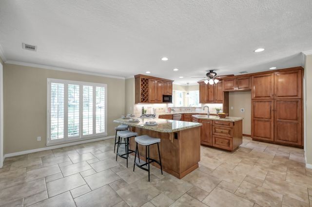 6414 Hickorycrest Drive, Spring, TX 77389