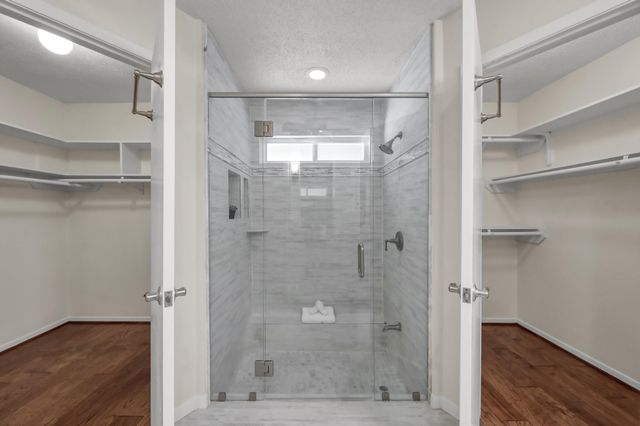 6414 Hickorycrest Drive, Spring, TX 77389