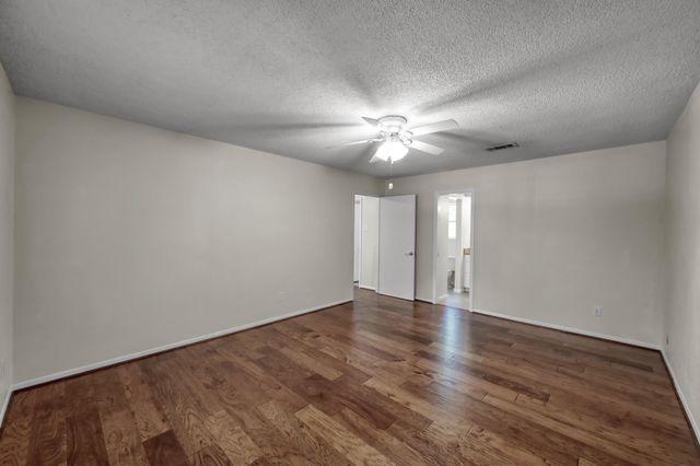 6414 Hickorycrest Drive, Spring, TX 77389