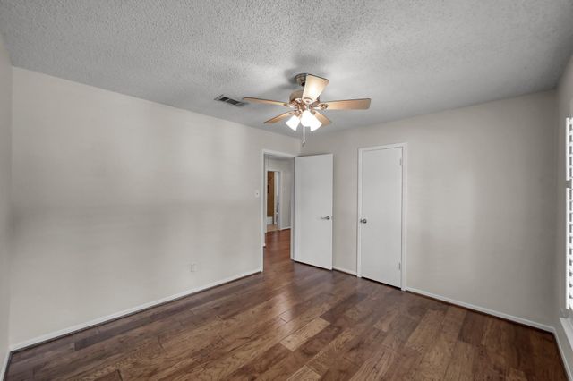 6414 Hickorycrest Drive, Spring, TX 77389