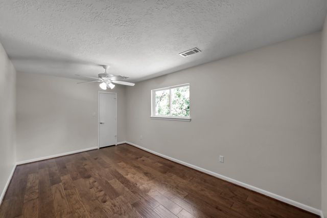 6414 Hickorycrest Drive, Spring, TX 77389