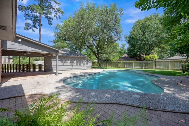 6414 Hickorycrest Drive, Spring, TX 77389