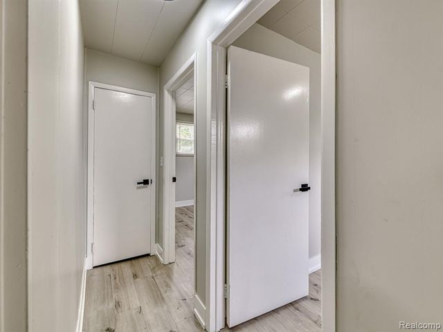 9620 Wilkie Street, Taylor, MI 48180