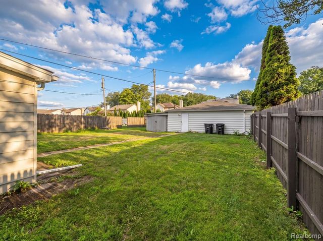 9620 Wilkie Street, Taylor, MI 48180