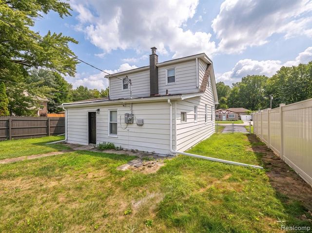 9620 Wilkie Street, Taylor, MI 48180