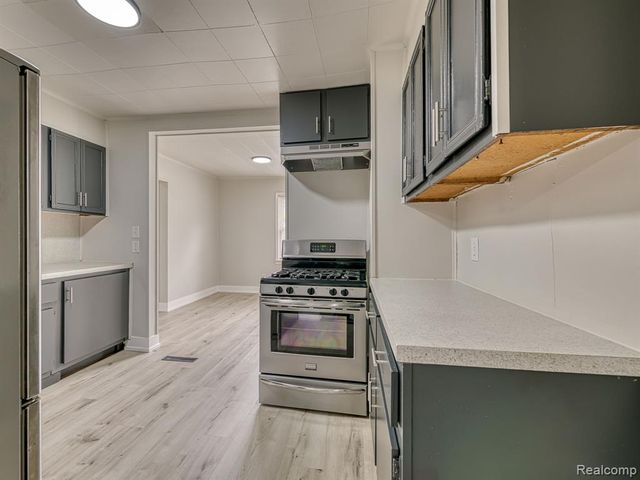 9620 Wilkie Street, Taylor, MI 48180