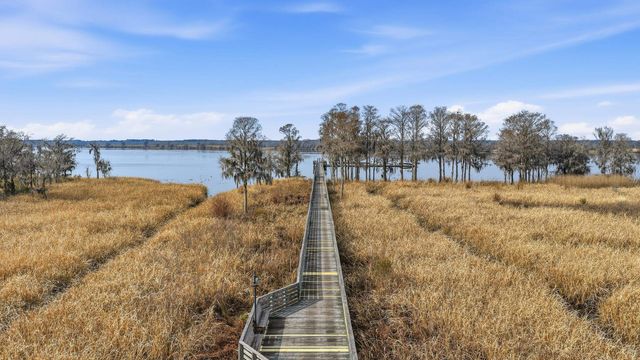 264 Susannah Ln., Pawleys Island, SC 29585