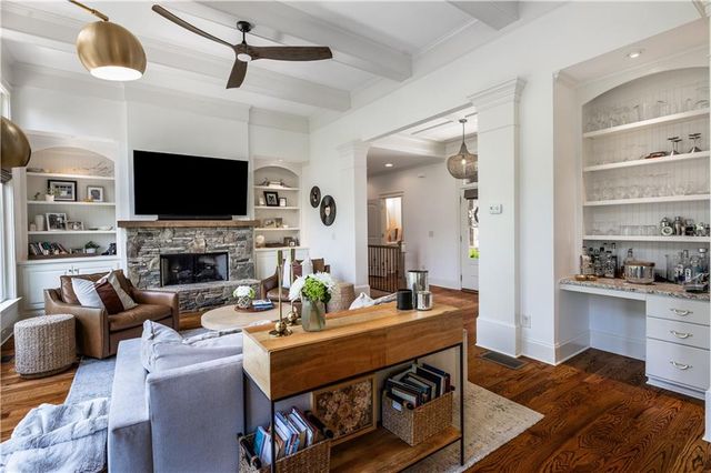 401 Ridgewater Lane, Waleska, GA 30183