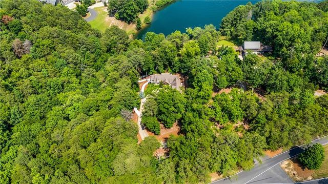 401 Ridgewater Lane, Waleska, GA 30183