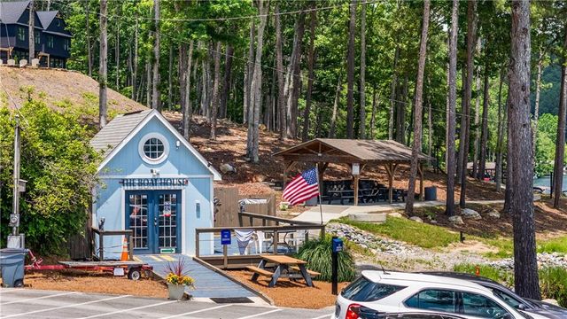 401 Ridgewater Lane, Waleska, GA 30183