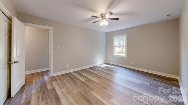 5406 Christopher Road, Iron Station, NC 28080