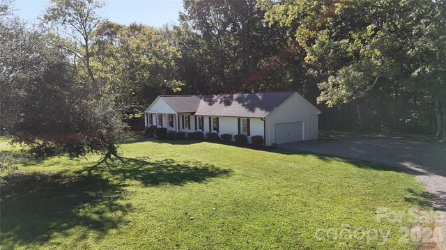 5406 Christopher Road, Iron Station, NC 28080