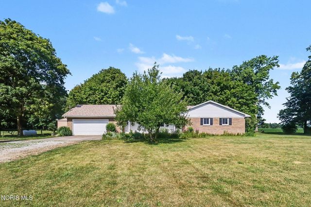 916 S Lathrop Road, Swanton, OH 43558