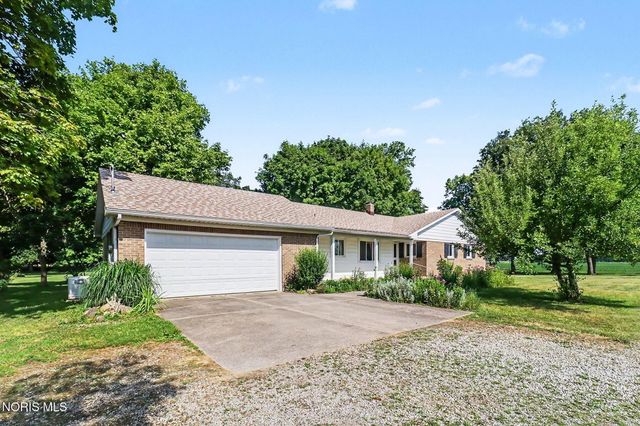 916 S Lathrop Road, Swanton, OH 43558