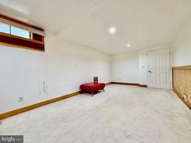 6 OAKDALE CT, Sterling, VA 20165