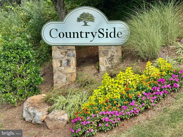 6 OAKDALE CT, Sterling, VA 20165