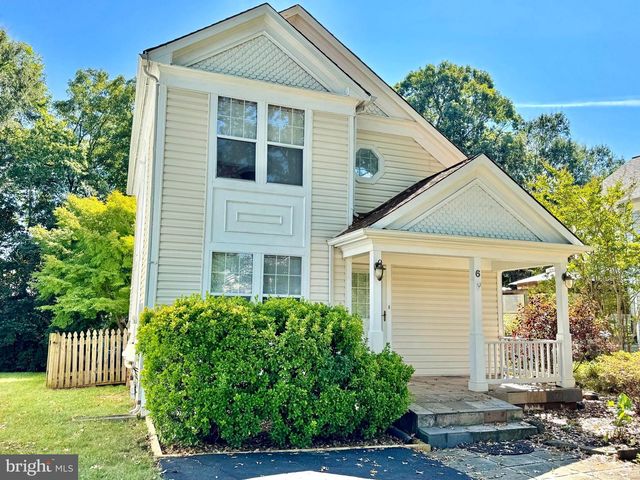 6 OAKDALE CT, Sterling, VA 20165