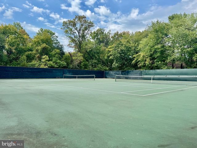 6 OAKDALE CT, Sterling, VA 20165