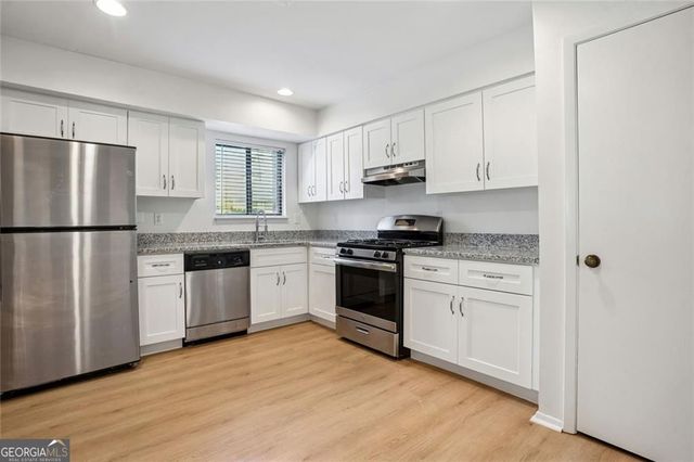 2035 Powers Ferry Trace SE, Marietta, GA 30067