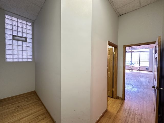 2138 W CHICAGO Avenue, Chicago, IL 60622