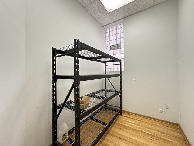2138 W CHICAGO Avenue, Chicago, IL 60622