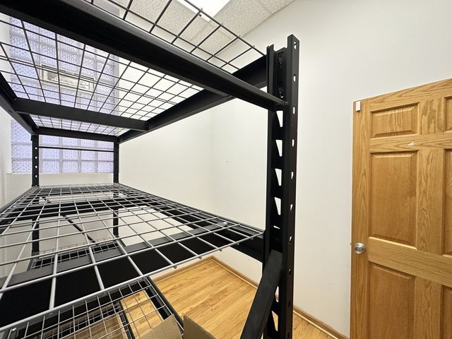 2138 W CHICAGO Avenue, Chicago, IL 60622
