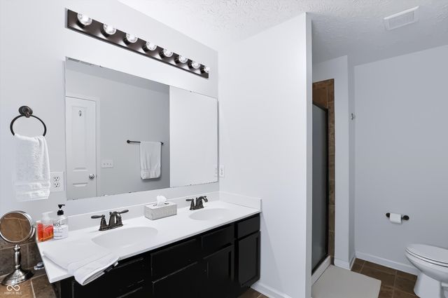 6305 Central Boulevard, Whitestown, IN 46075