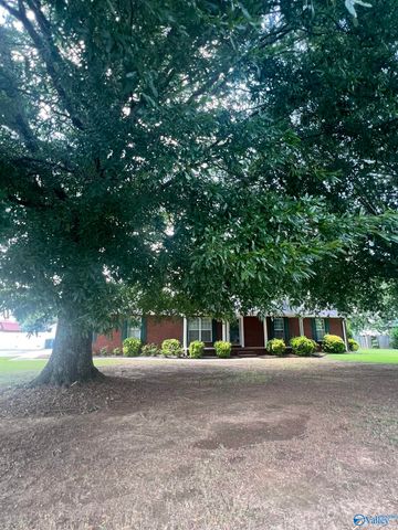 1802 Lillian Drive, Athens, AL 35611