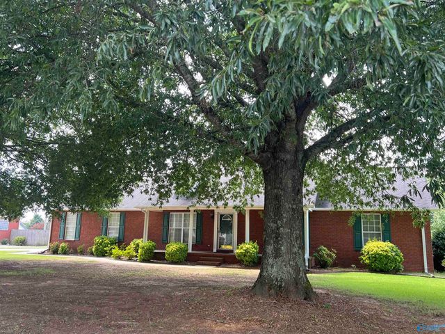1802 Lillian Drive, Athens, AL 35611