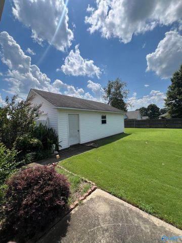 1802 Lillian Drive, Athens, AL 35611